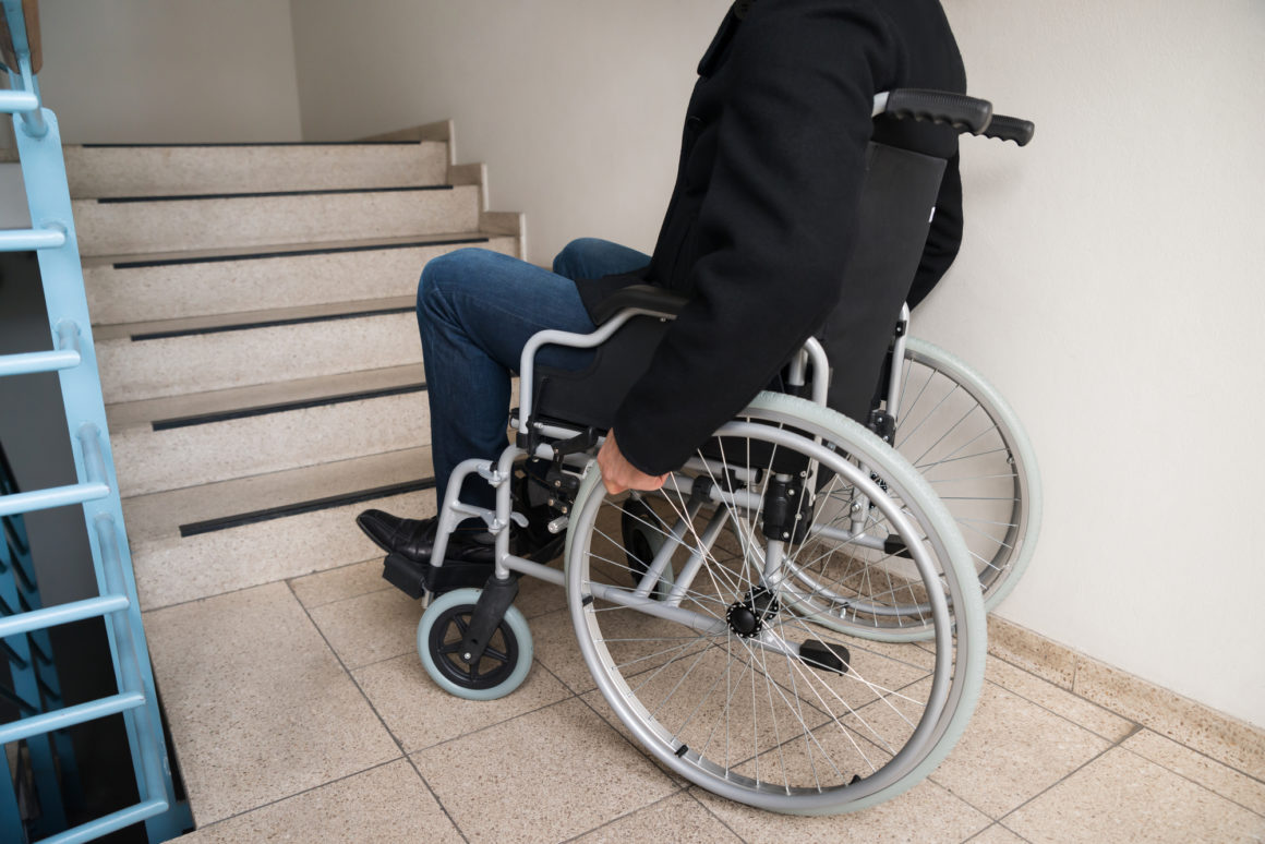 Коляски для инвалидов лестниц